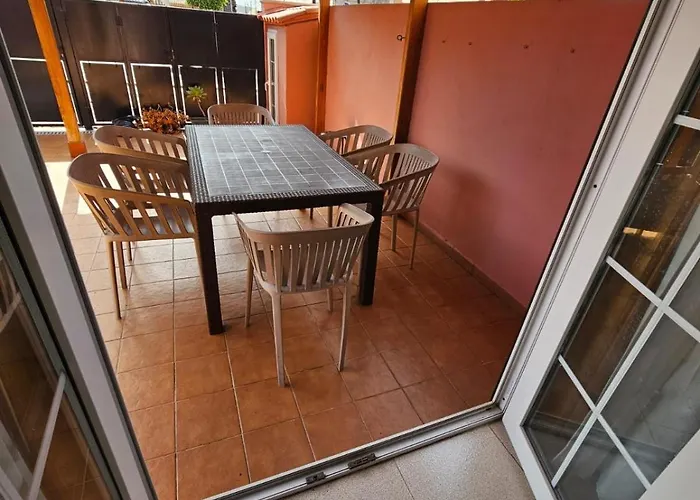 Rosas By Rinamar Villa