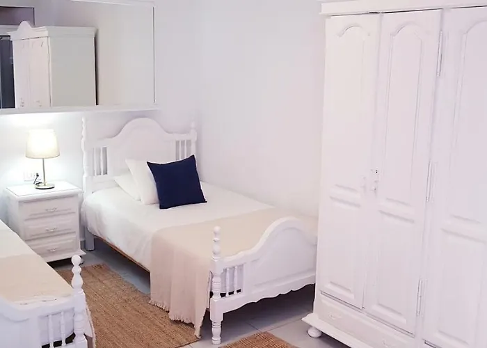 Rosas By Rinamar Villa